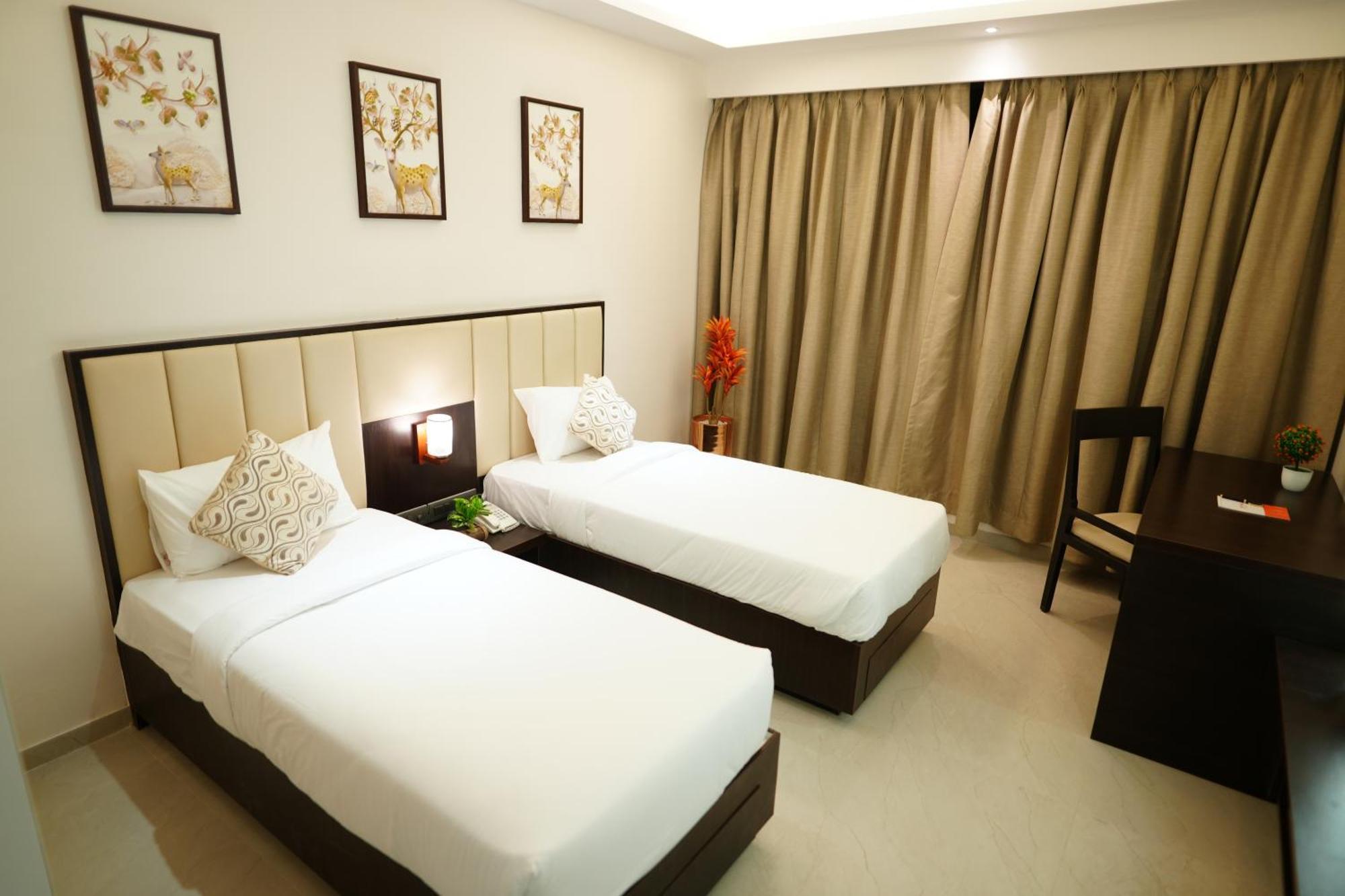 Hotel Grand Visava Lonavala Exterior photo