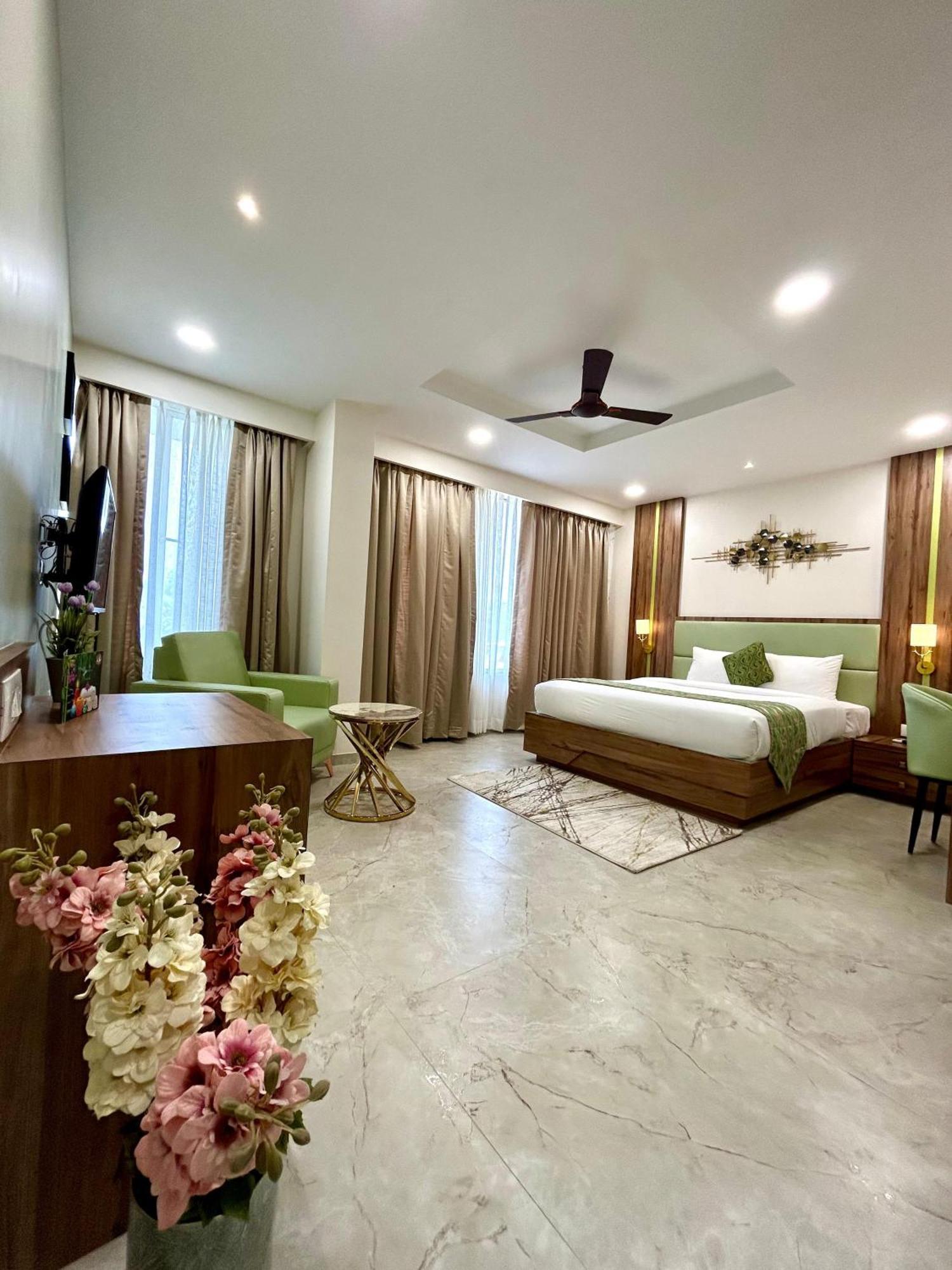 Hotel Grand Visava Lonavala Exterior photo